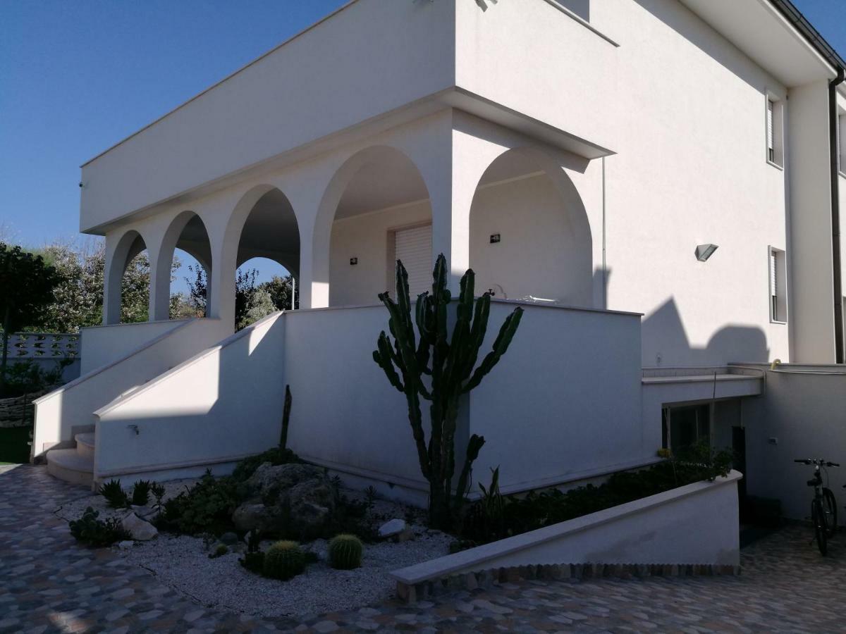 Villa Buenavista Torre Santa Sabina Kültér fotó